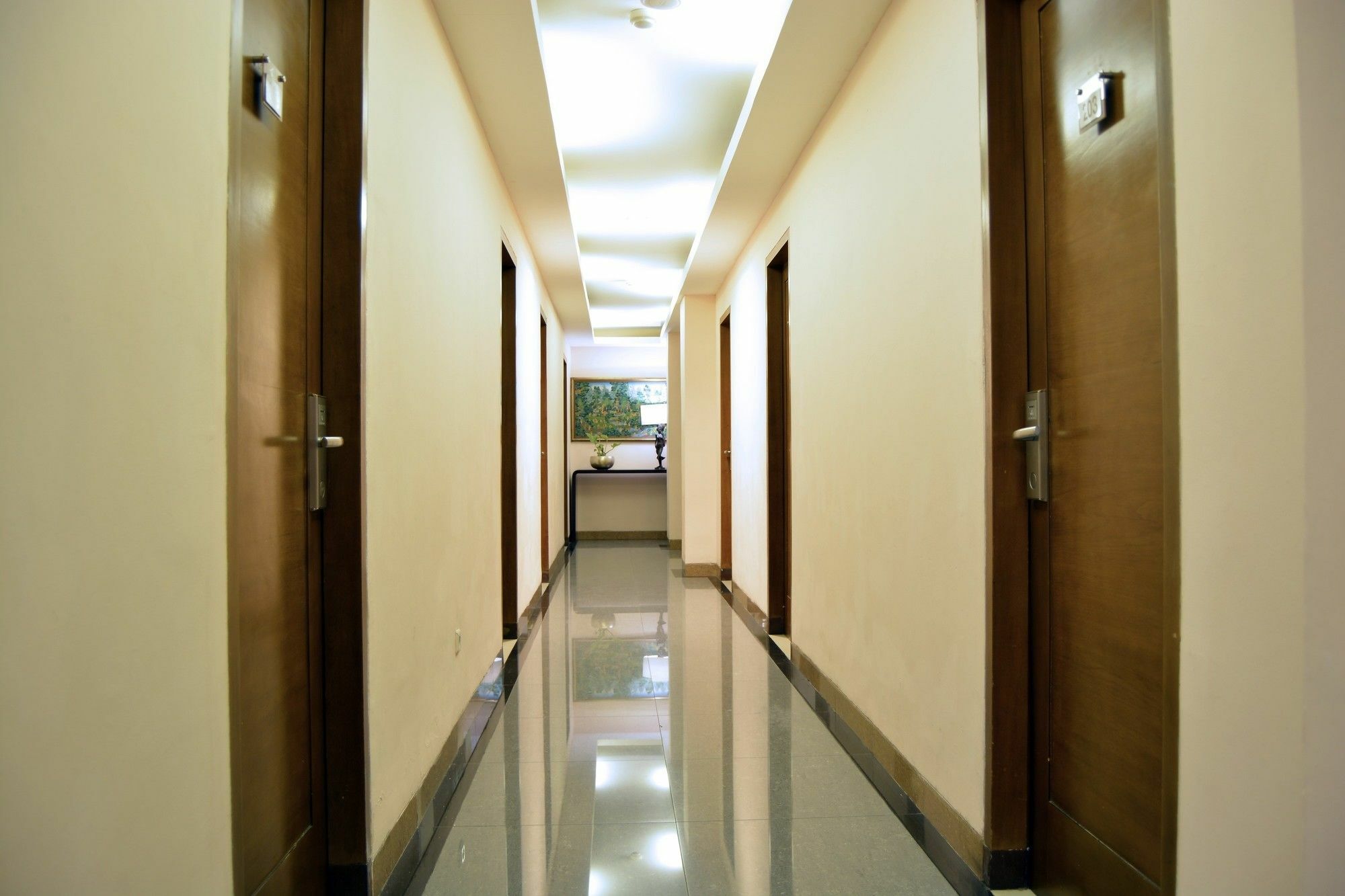 W Home Cikatomas Jakarta Exterior foto